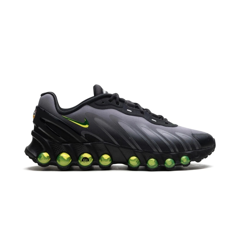 Nike Air Max DN8 Mens Size 9 Black Volt Running Shoes Sneakers FQ7860-003 NEW